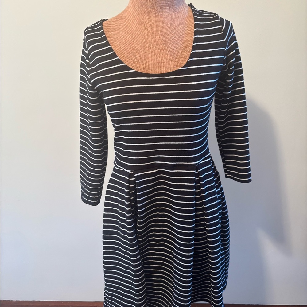 Rue21 Black & White Striped Long Sleeve Fit-and-Flare Dress